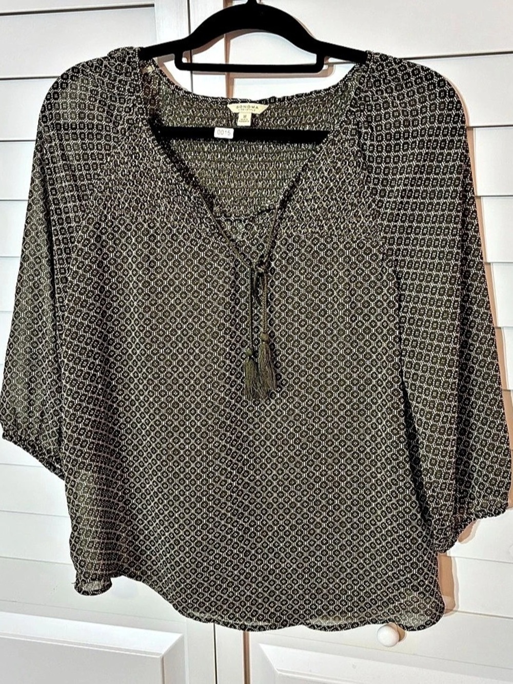 Sonoma Life Style Geometric Blouse in Green & White Size Medium